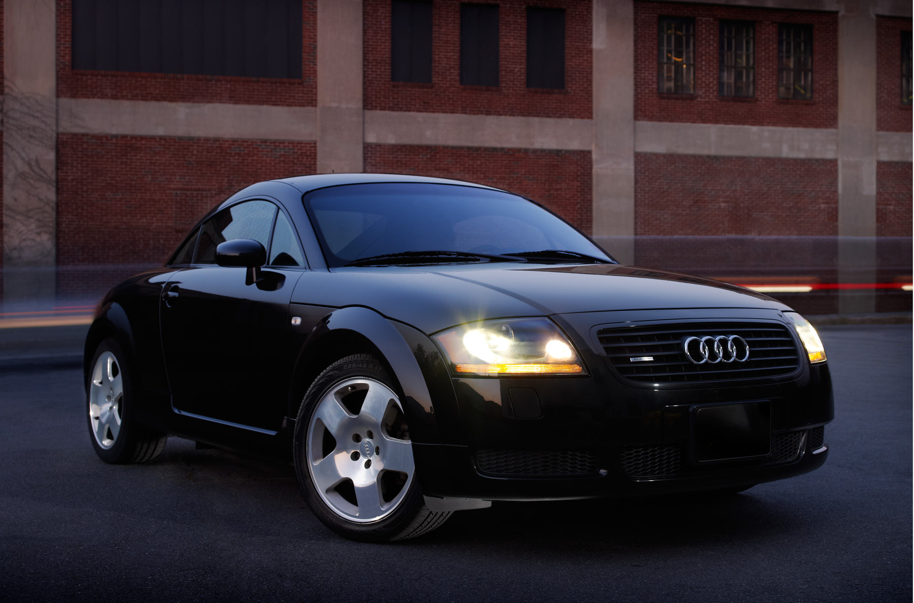 AudiTT_2012082355642_final_c